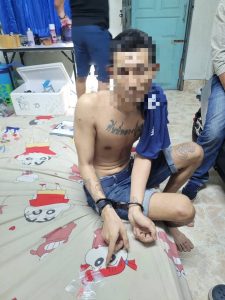 เมื่อวันที่ 7 ธันวาคม 2567 เจ้าหน้าที่ตำรวจชุดสืบสวน สภ.เมืองสมุทรสาคร ได้ร่วมกันจับกุมผู้ต้องหาพร้อมยาเสพติดให้โทษ นำส่งพนักงานสอบสวนดำเินคดี